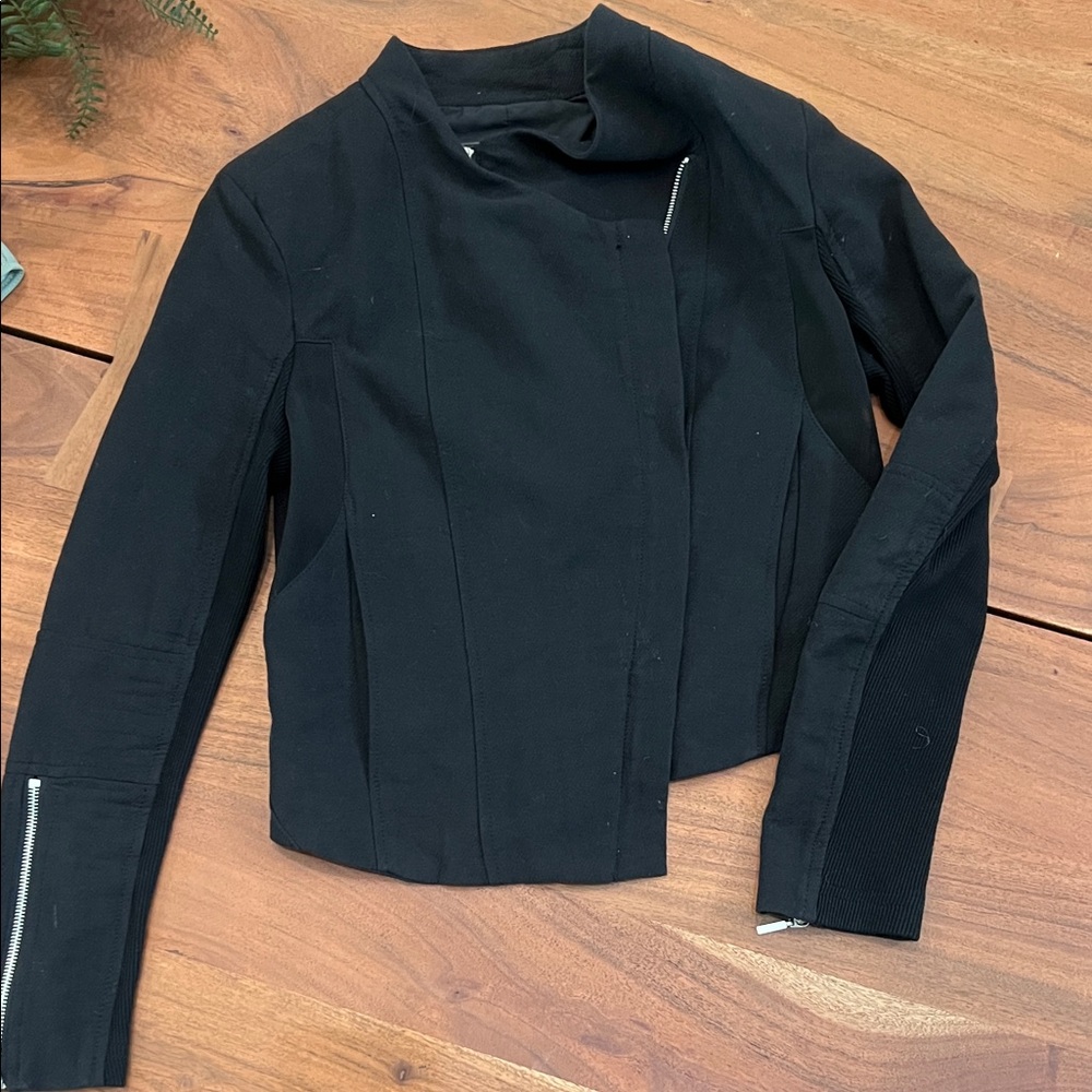Blank NYC Women's Mixed Media cropped jacket